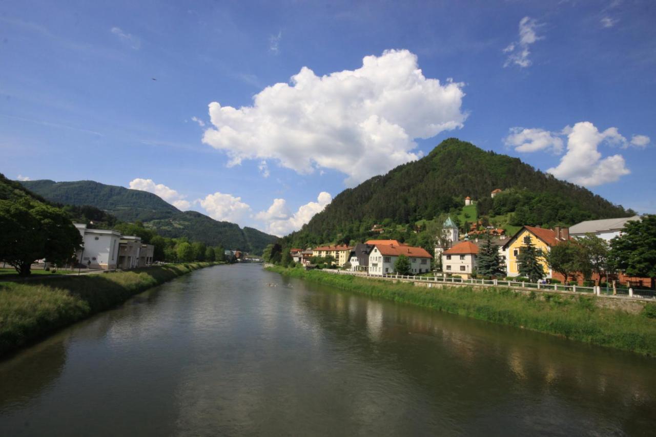 Отель Na Kopitarjevi Ласко Экстерьер фото