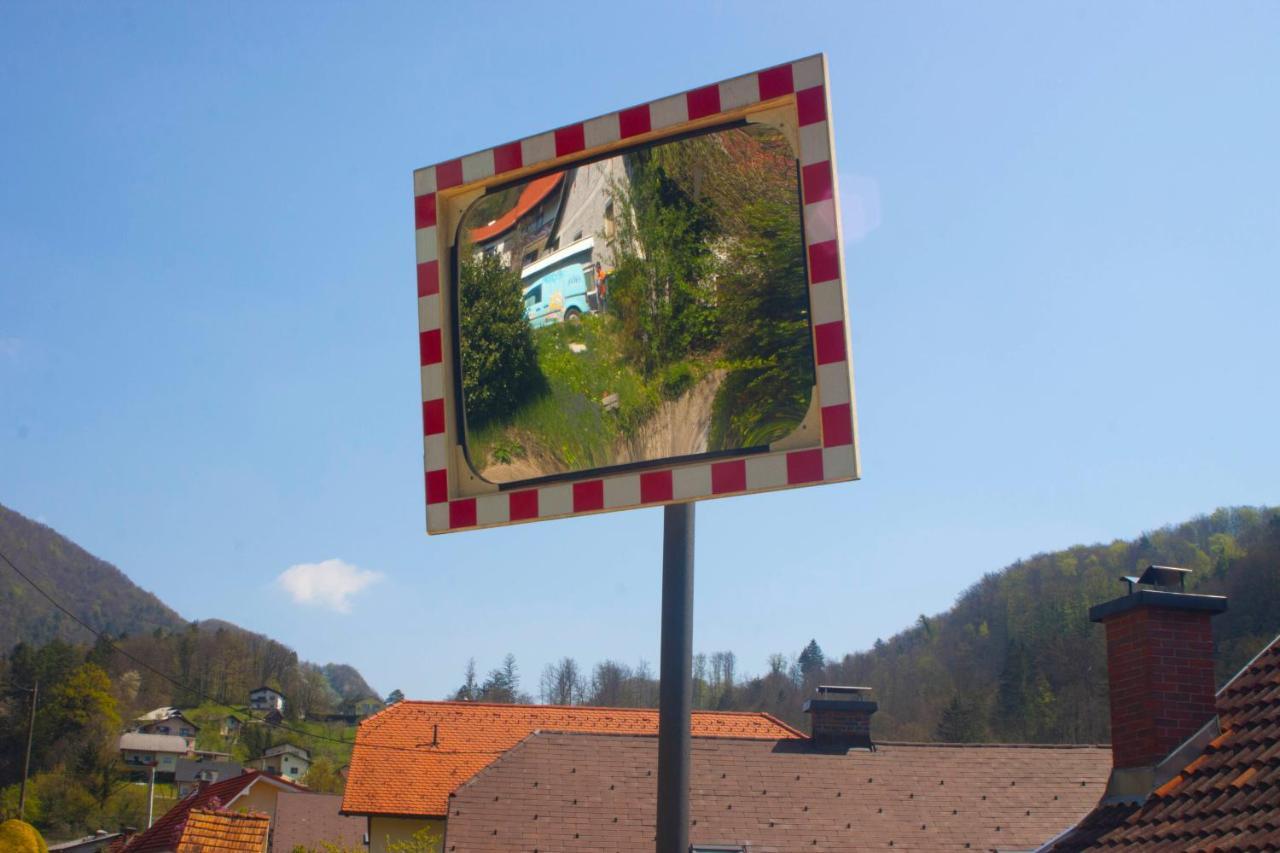 Отель Na Kopitarjevi Ласко Экстерьер фото